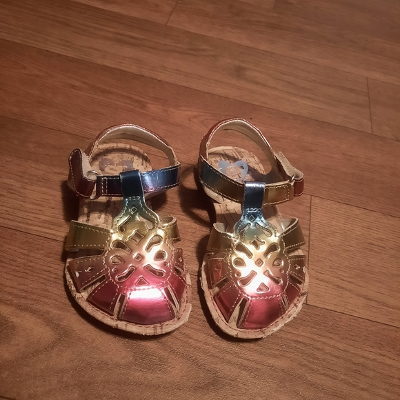 SOLD Stride Rite Rainbow Sandals, Size 4 Baby - Picture 3 of 10